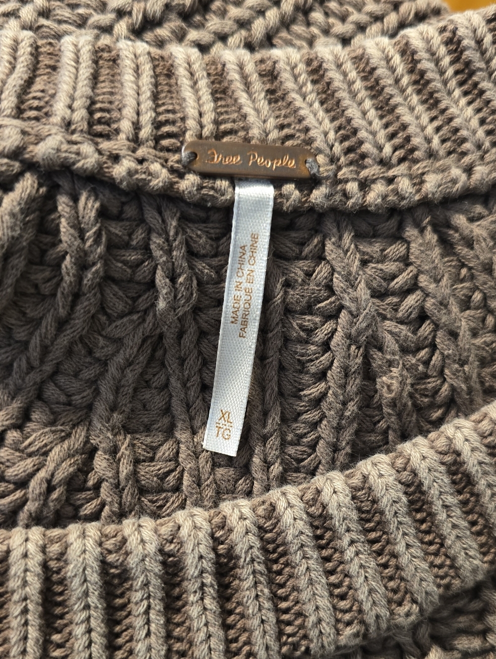 Free People Take Me Home Sweater Womens XL Taupe Crewneck Chunky Heavy Cozy Boho - Picture 7 of 9